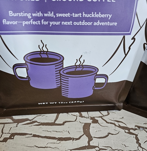 3/$15 NEW Creekside Mallow Co Huckleberry Flavored Ground Coffee Lot Of 2 - Picture 2 of 3